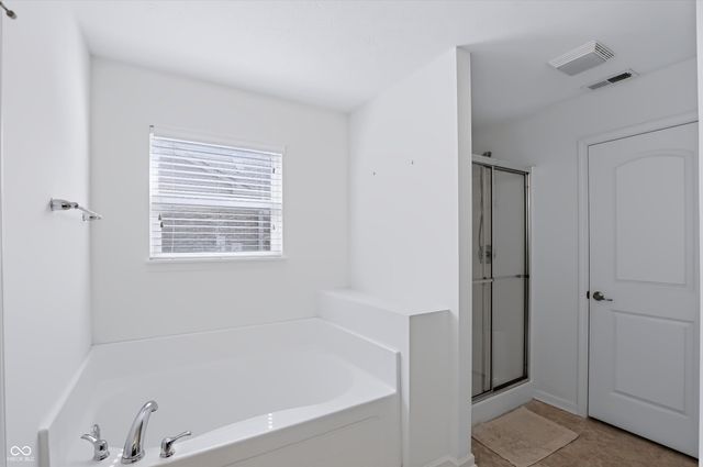5678 Augusta Woods Drive, Plainfield, IN 46168