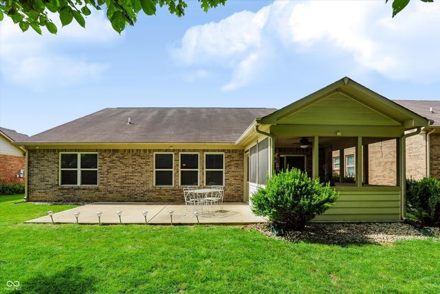 5678 Augusta Woods Drive, Plainfield, IN 46168