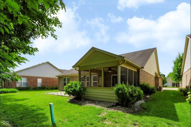 5678 Augusta Woods Drive, Plainfield, IN 46168