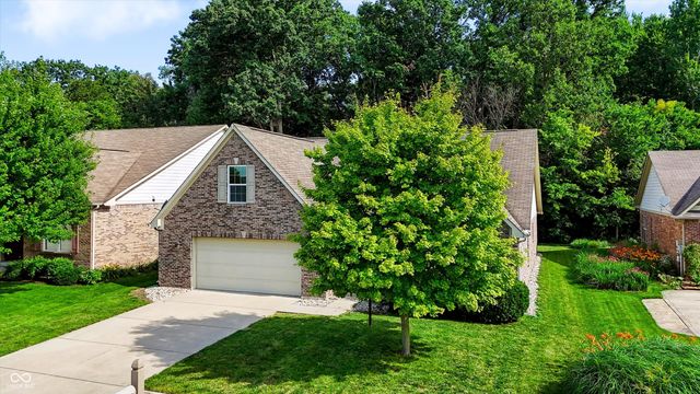 5678 Augusta Woods Drive, Plainfield, IN 46168