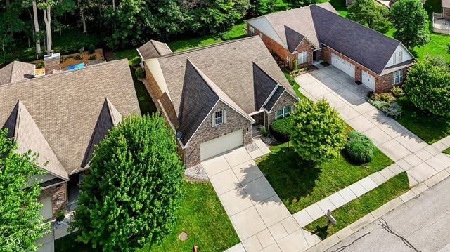 5678 Augusta Woods Drive, Plainfield, IN 46168