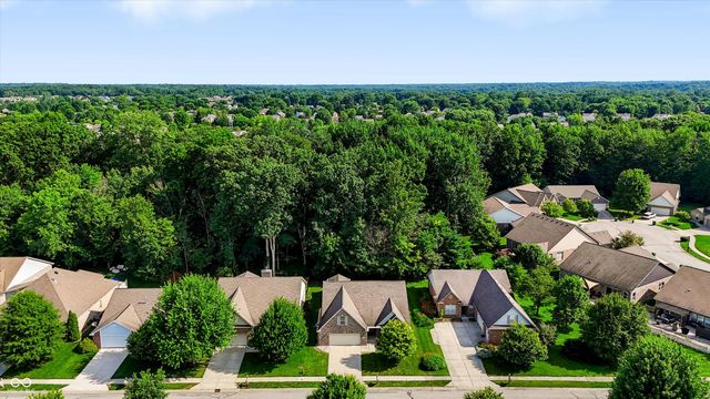 5678 Augusta Woods Drive, Plainfield, IN 46168
