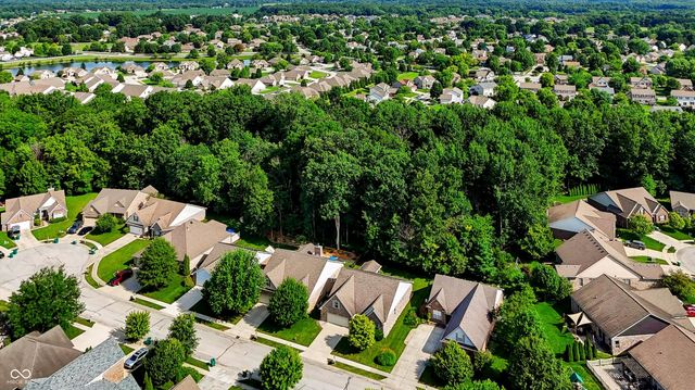 5678 Augusta Woods Drive, Plainfield, IN 46168