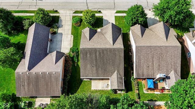 5678 Augusta Woods Drive, Plainfield, IN 46168