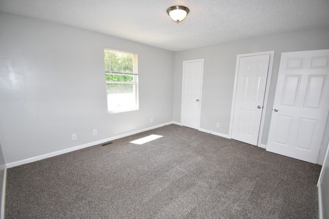 3276 Tower Dr Apt B, Clarksville, TN 37042