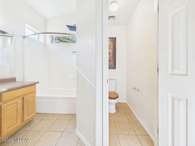 8844 E Marci Lynne Way, Tucson, AZ 85747