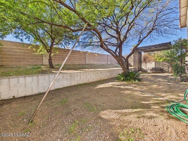 8844 E Marci Lynne Way, Tucson, AZ 85747