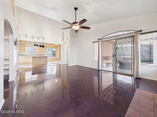 8844 E Marci Lynne Way, Tucson, AZ 85747