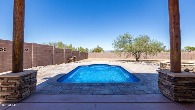 5465 E PIONEER Lane, Hereford, AZ 85615