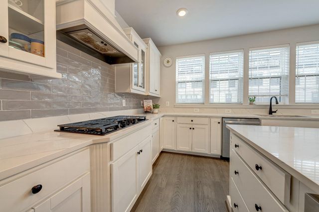 12544 OVATION DR, Fairfax, VA 22033
