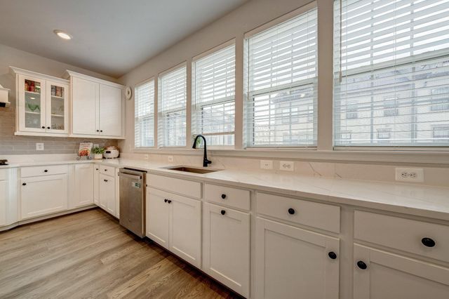 12544 OVATION DR, Fairfax, VA 22033
