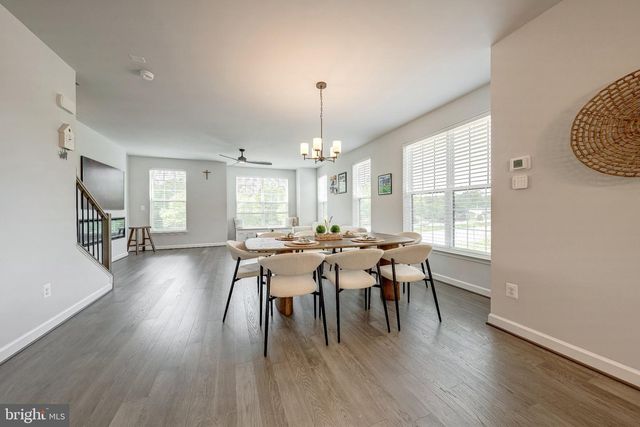 12544 OVATION DR, Fairfax, VA 22033