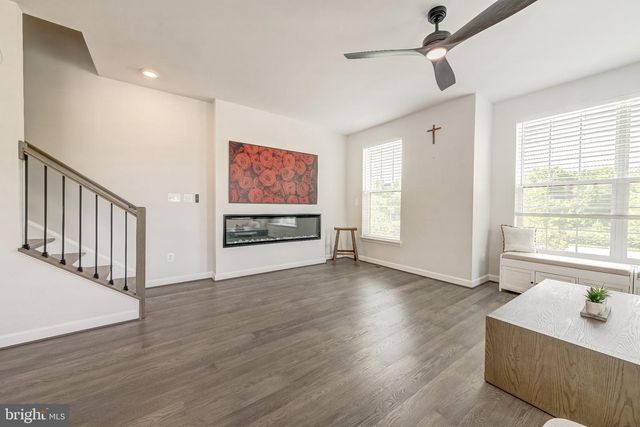 12544 OVATION DR, Fairfax, VA 22033