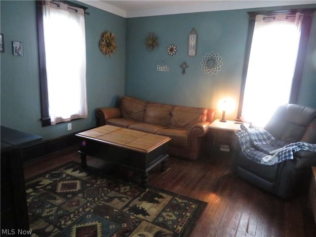 53 E North Avenue, East Palestine, OH 44413