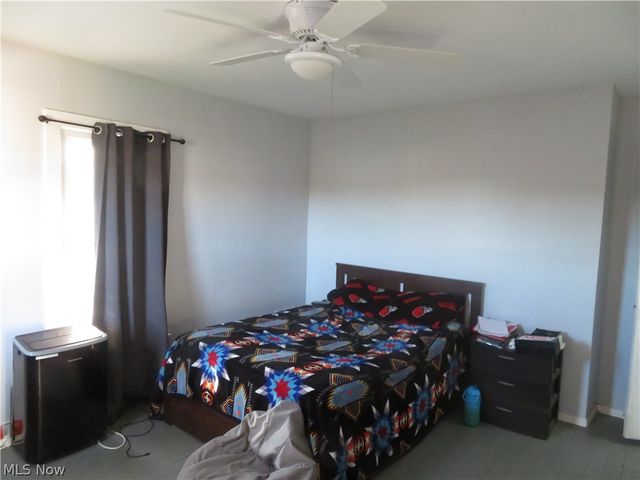 53 E North Avenue, East Palestine, OH 44413