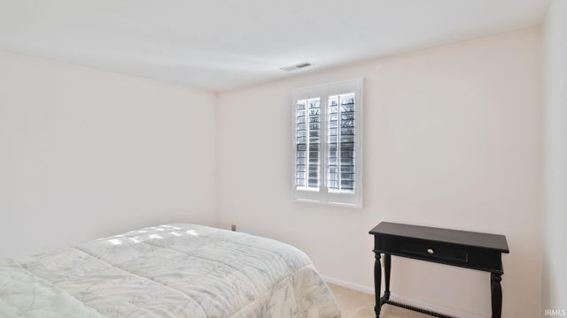 5334 Moonrock Court, Fort Wayne, IN 46804