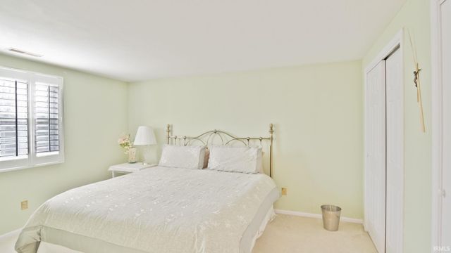 5334 Moonrock Court, Fort Wayne, IN 46804