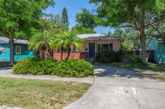 983 47TH AVENUE N, St Petersburg, FL 33703