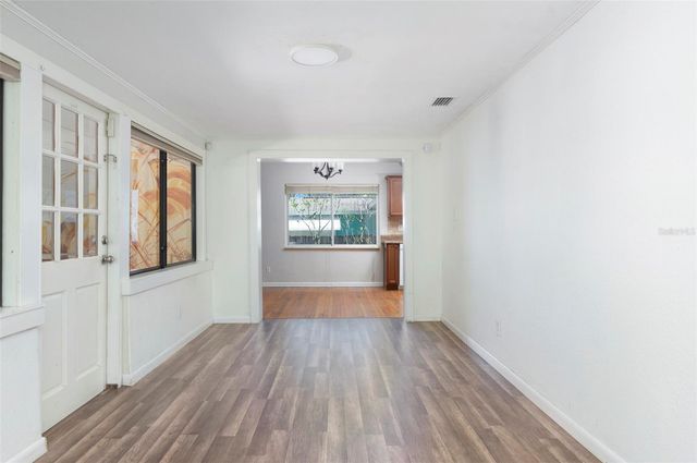 983 47TH AVENUE N, St Petersburg, FL 33703