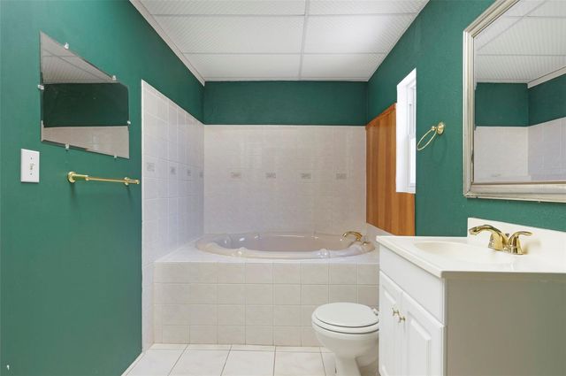 983 47TH AVENUE N, St Petersburg, FL 33703