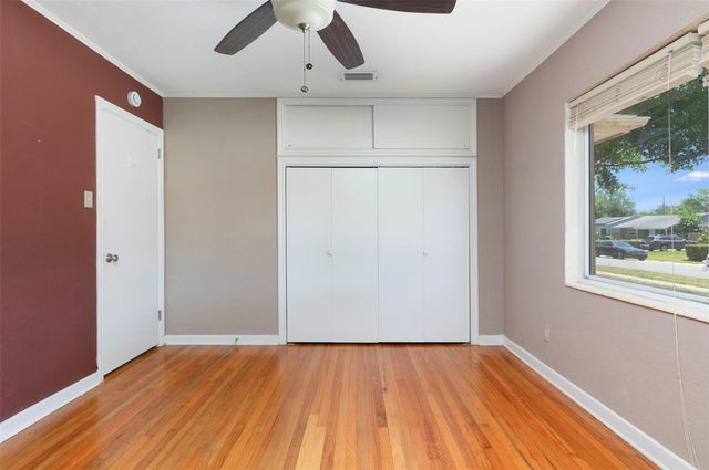 983 47TH AVENUE N, St Petersburg, FL 33703