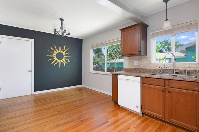 983 47TH AVENUE N, St Petersburg, FL 33703