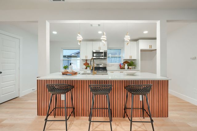 3525 Courtdale Drive, Farmers Branch, TX 75234