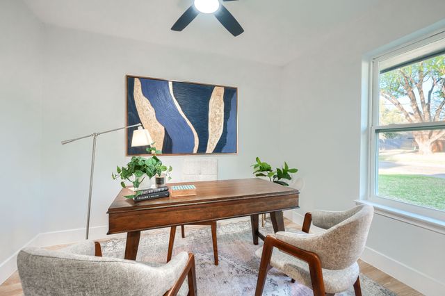 3525 Courtdale Drive, Farmers Branch, TX 75234