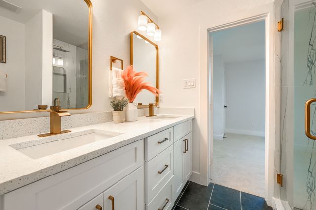 3525 Courtdale Drive, Farmers Branch, TX 75234