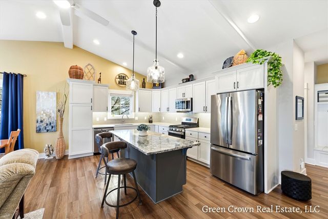 851 S Center Park Drive, Byron Center, MI 49315