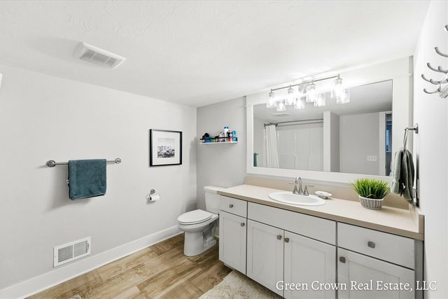 851 S Center Park Drive, Byron Center, MI 49315