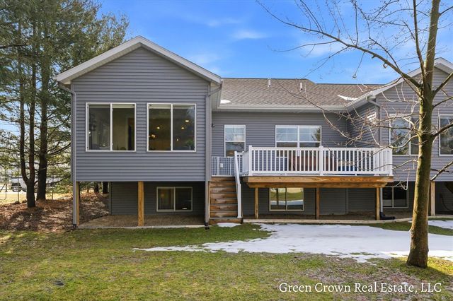 851 S Center Park Drive, Byron Center, MI 49315