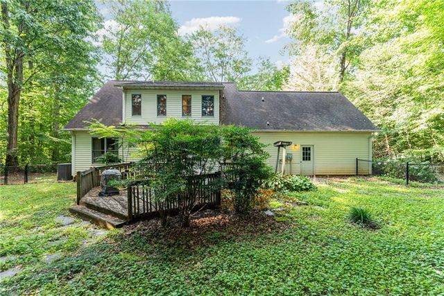 200 Montclair Drive, Advance, NC 27006