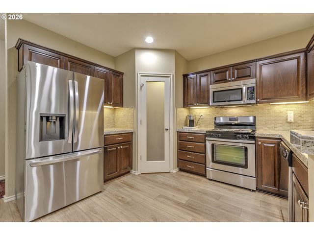 15971 Nw HILDAGO Ln, Portland, OR 97229