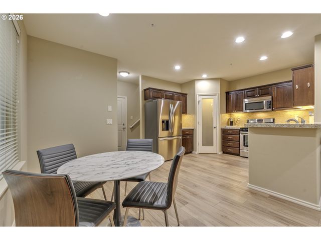 15971 Nw HILDAGO Ln, Portland, OR 97229