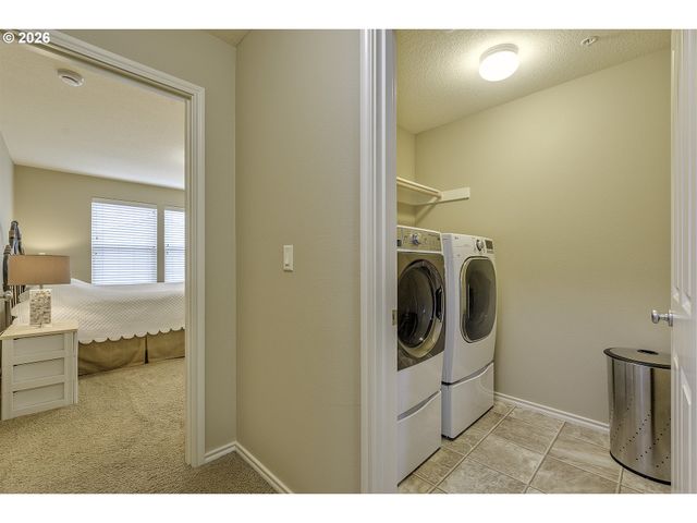 15971 Nw HILDAGO Ln, Portland, OR 97229