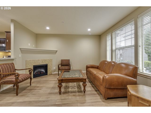 15971 Nw HILDAGO Ln, Portland, OR 97229