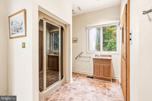 662 TABERNACLE RD, Medford, NJ 08055
