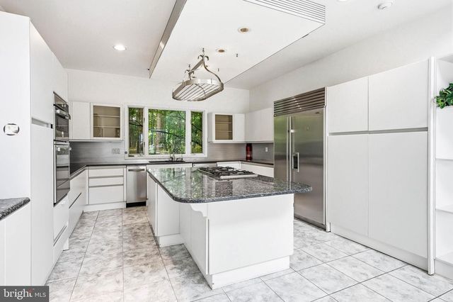 662 TABERNACLE RD, Medford, NJ 08055