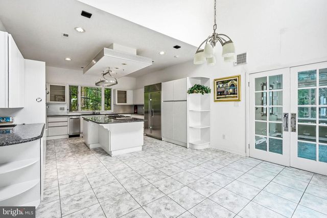 662 TABERNACLE RD, Medford, NJ 08055