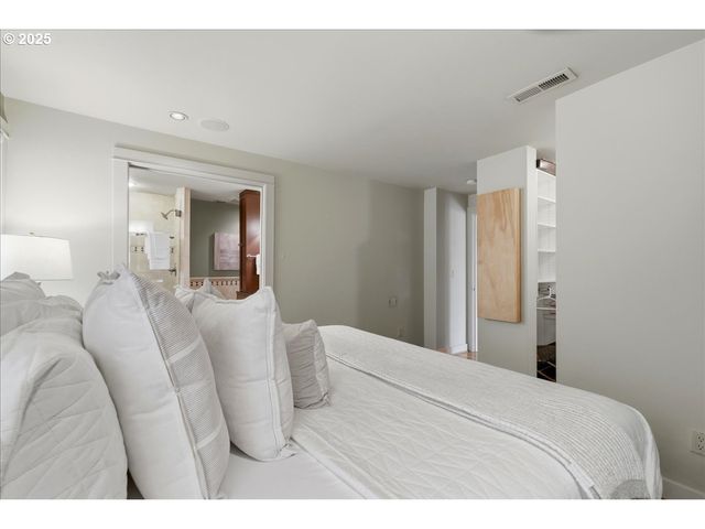 2365 UMPQUA Rd, Woodburn, OR 97071