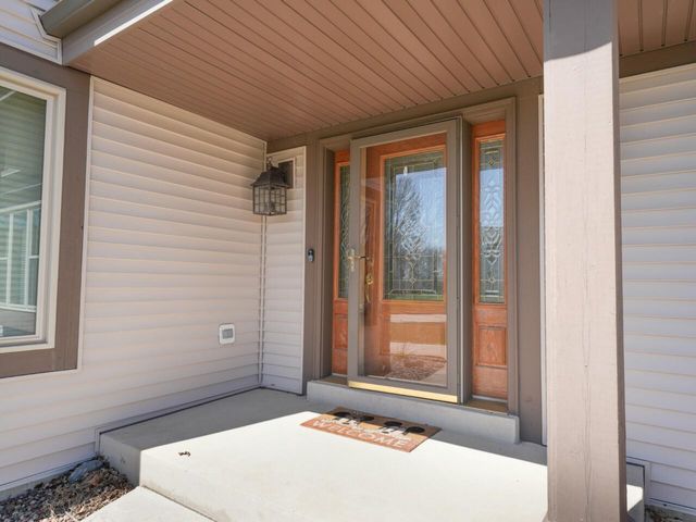 8800 W Marshfield COURT, Franklin, WI 53132