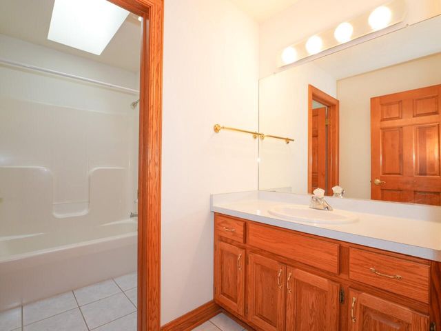 8800 W Marshfield COURT, Franklin, WI 53132