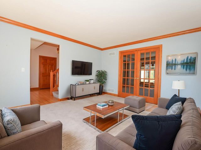 8800 W Marshfield COURT, Franklin, WI 53132