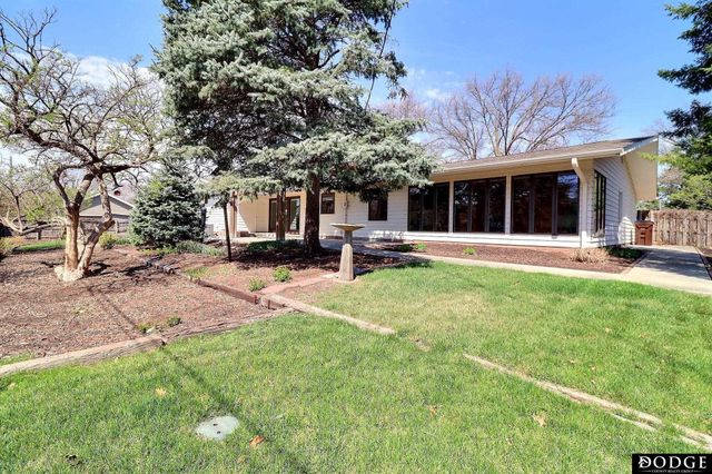 1943 Parkview Drive, Fremont, NE 68025