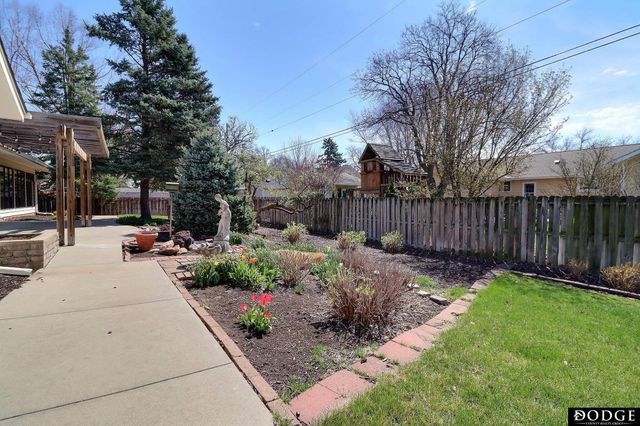 1943 Parkview Drive, Fremont, NE 68025