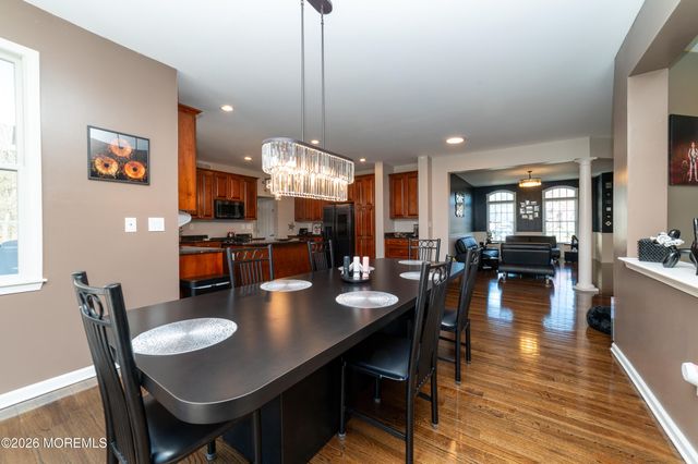 19 Lakeside Drive, Jackson, NJ 08527