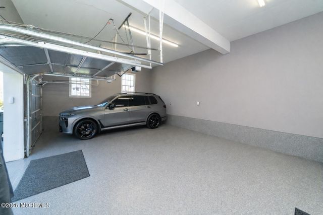 19 Lakeside Drive, Jackson, NJ 08527