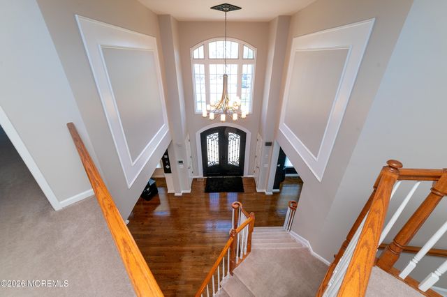 19 Lakeside Drive, Jackson, NJ 08527