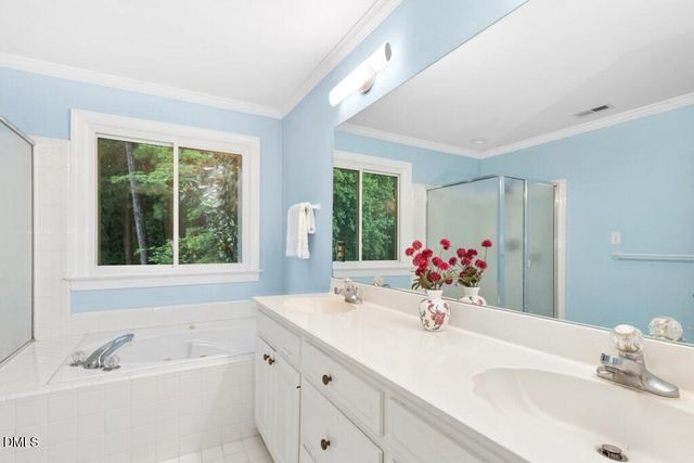 6220 King Croydon Court, Raleigh, NC 27603